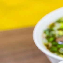 Guiso de fideos con carne y verduras