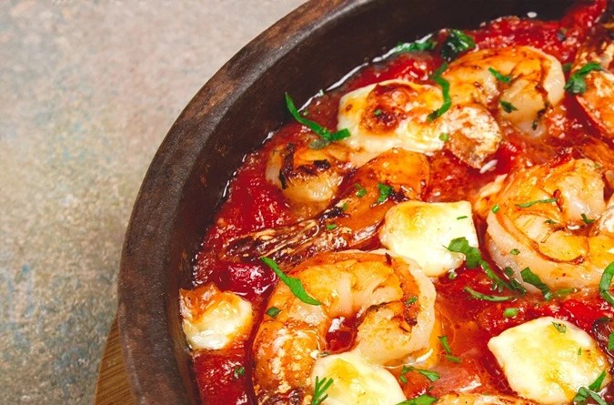 Saganaki de camarones