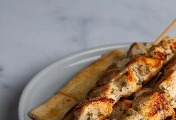 souvlaki de pollo