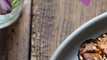 berenjenas glaseadas con miso y sésamo
