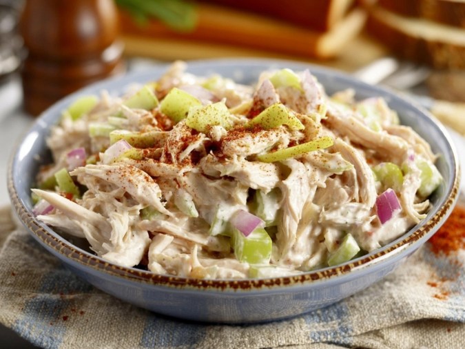 ensalada de pollo al curry