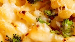 macarrones con coliflor, brócoli y queso