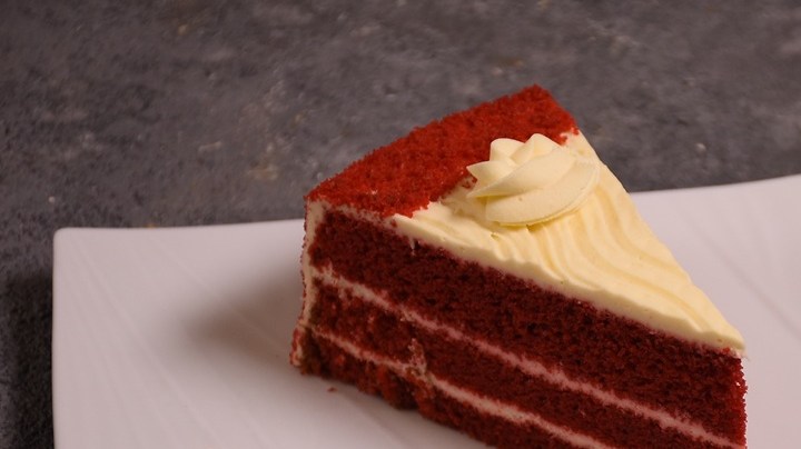 red velvet cheesecake