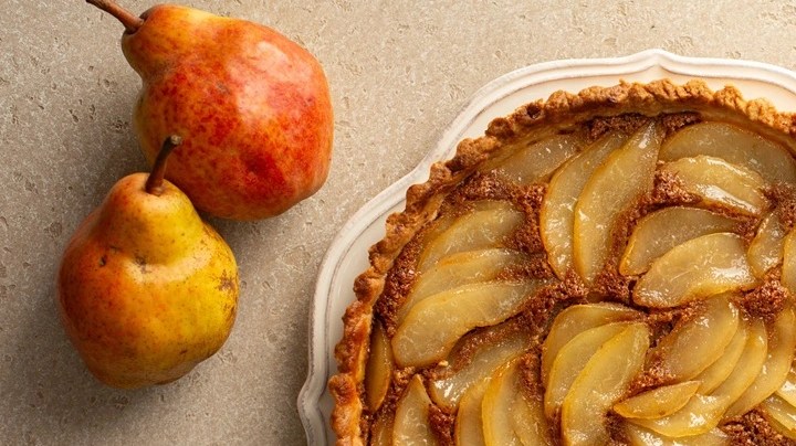 Una tarta de pera y almendras