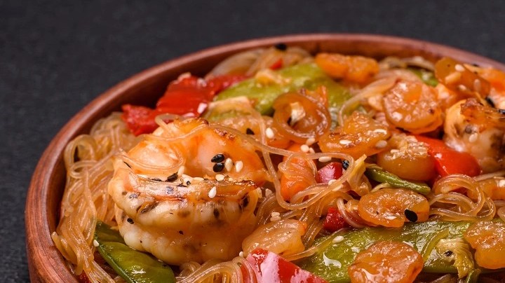 Fideos a la cazuela con camarones