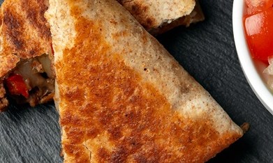 Quesadillas con pico de gallo