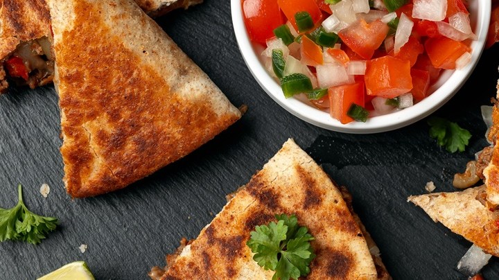 Quesadillas con pico de gallo