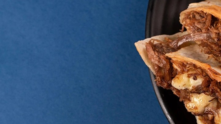 Quesadillas de carne deshebrada